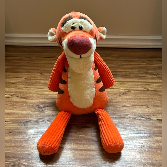 🔴Sold🔴 Disney Scentsy Buddy Winnie The Pooh Tigger Tiger Plush - Picture 1 of 5